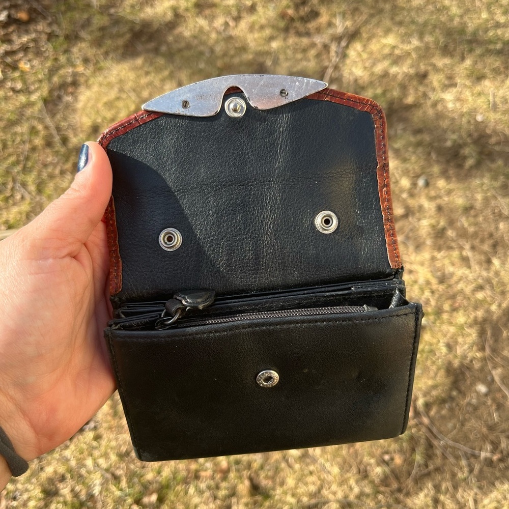 Brighton Wallet - Picture 5 of 8
